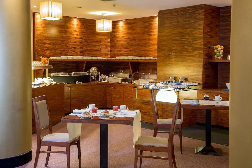 Hotel Capannelle Roma 4*,  Italia