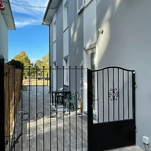  Apartment Incantevole Con Parcheggio Italy