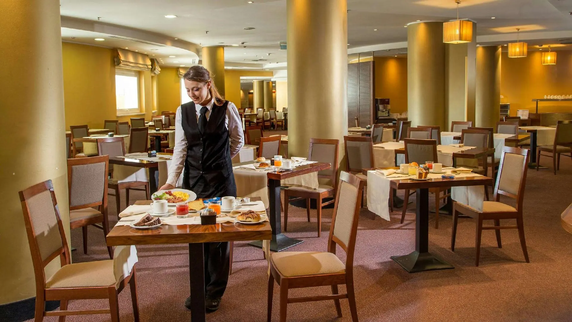 ****  Hotel Capannelle Roma Italy