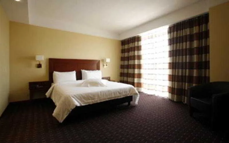 Hotel Capannelle Roma 4*, Rome Italy