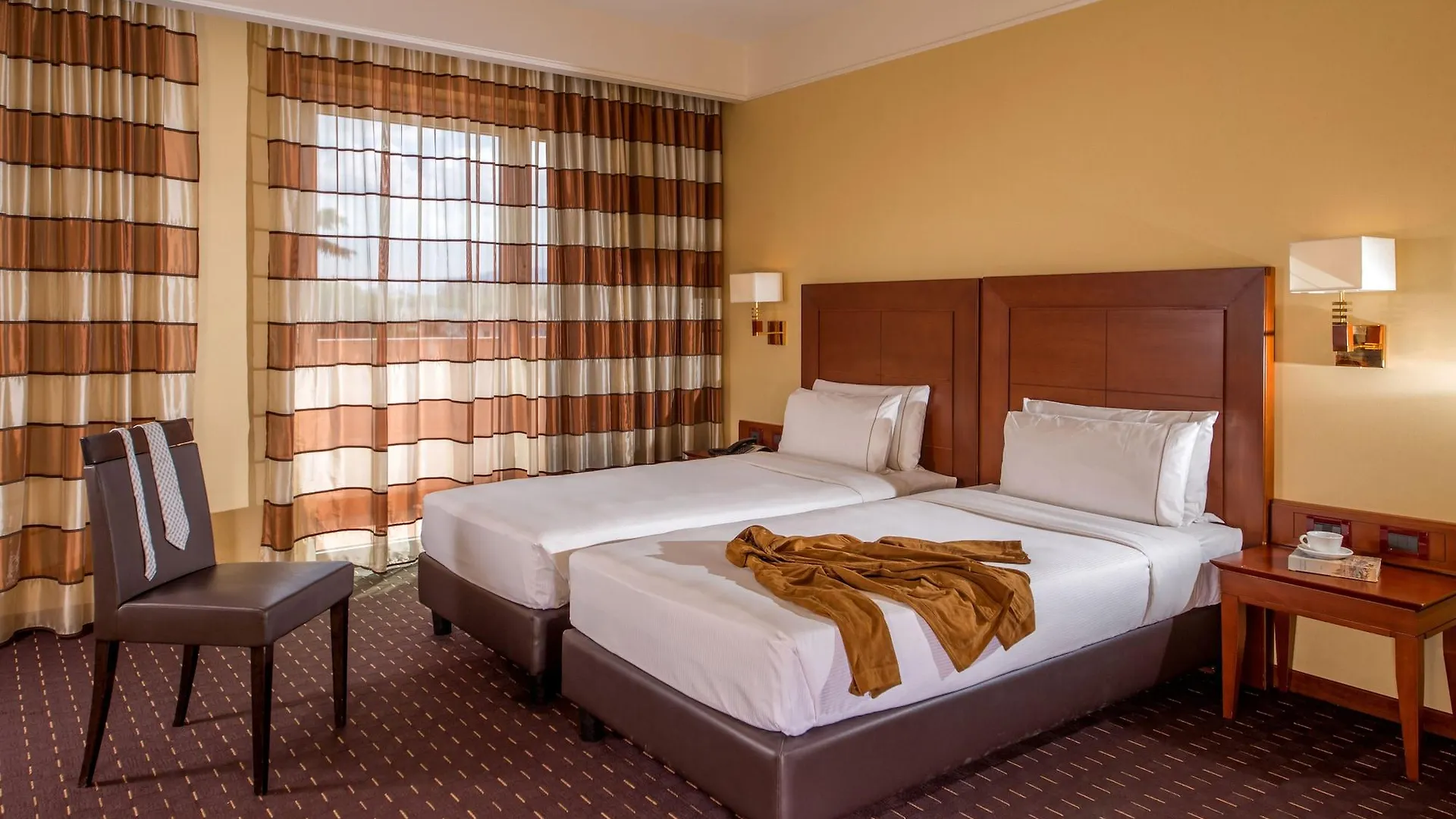 Hotel Capannelle Roma 4*,  İtalya