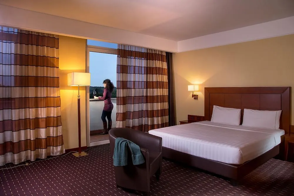 ****  Hotel Capannelle Roma İtalya